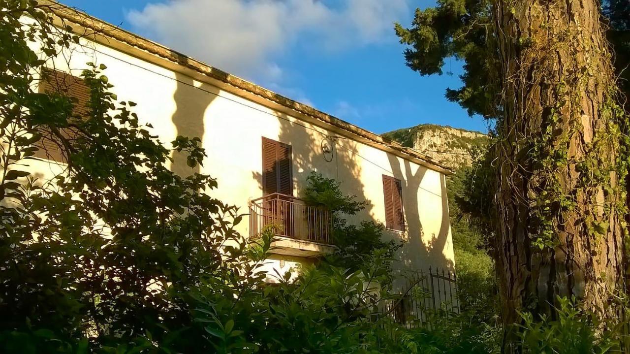 A Casa Di Carla Apartment Terracina Bagian luar foto